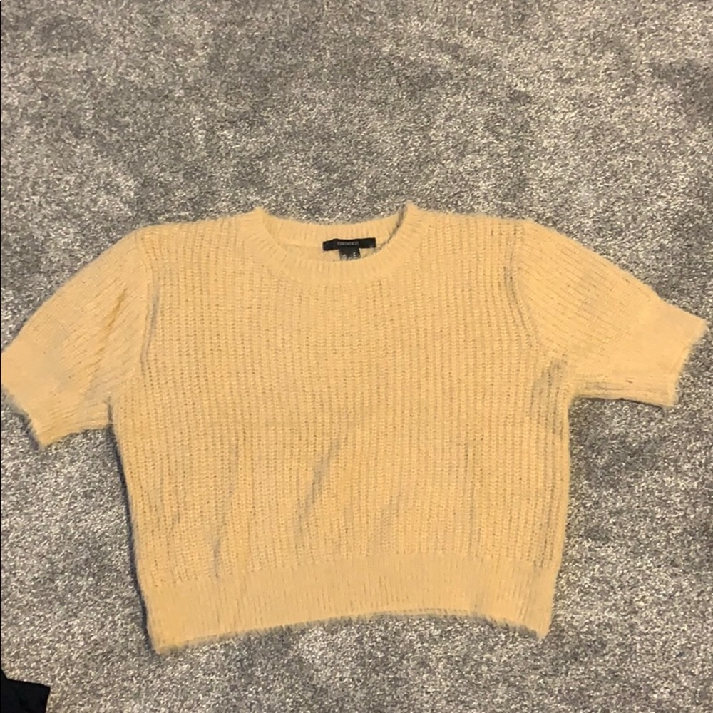 knit shirt